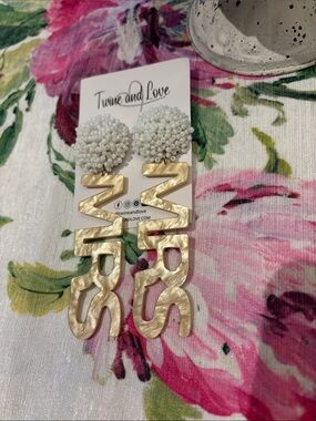 Twine and Love White Beaded Top Gold Statement Earrings